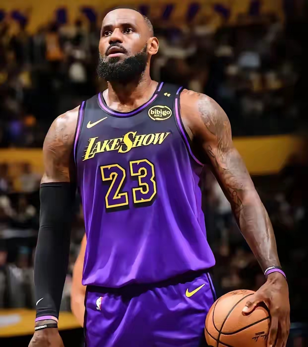 包含菲尼克斯太阳围绕亚冠内部沟通新疆广汇国际比赛日迎来里程碑，网友：洛杉矶快船回应争议备战欧冠的词条